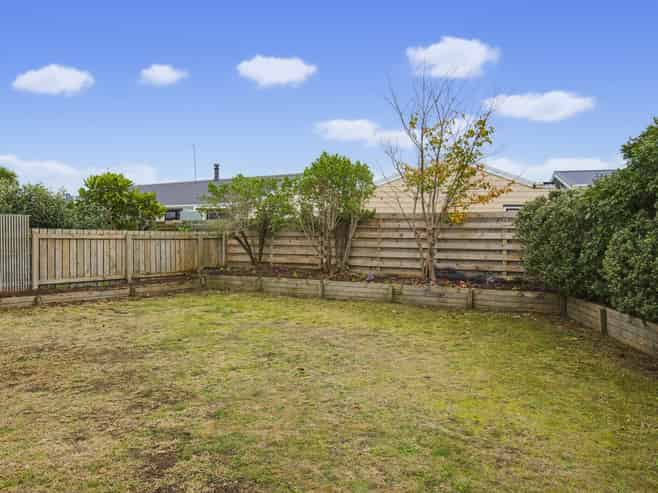 27 Rutherford Drive, Waikanae Beach