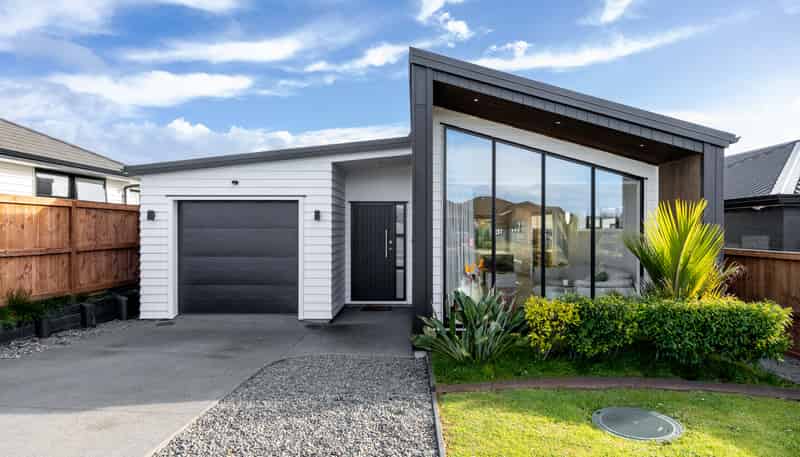 78 Maurice Kelly Road, Milldale