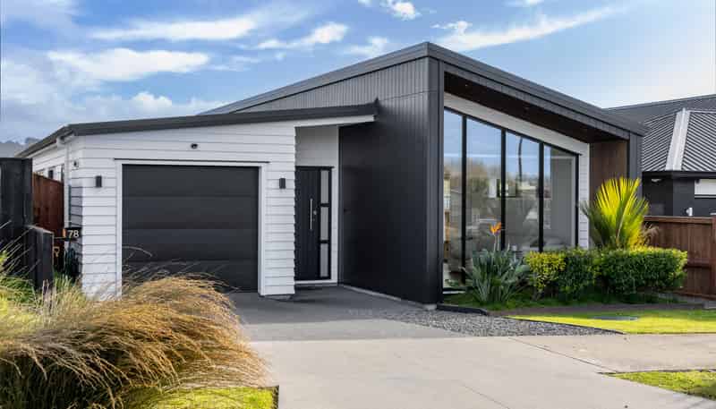 78 Maurice Kelly Road, Milldale