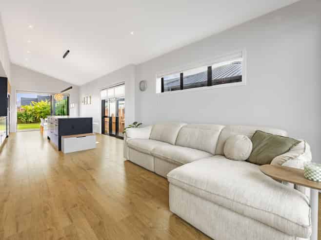 78 Maurice Kelly Road, Milldale