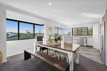 1418 Whangaparaoa Road, Army Bay