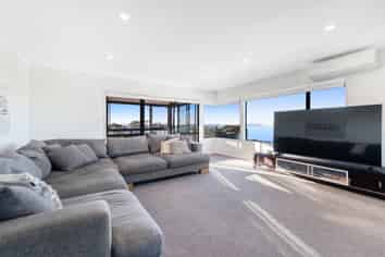 1418 Whangaparaoa Road, Army Bay