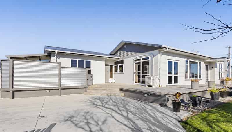 114 Glover Road, Hawera