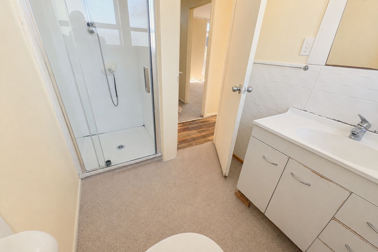 WELL PRESENTED FOUR BEDROOM - Vista 4