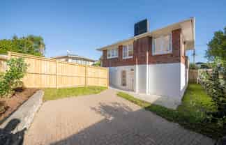 70 Sturges Road, Henderson
