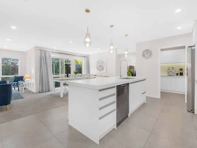 9 Weatherly Drive, Beachlands