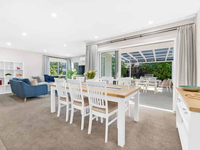 9 Weatherly Drive, Beachlands
