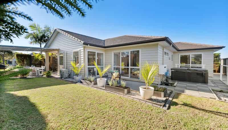 9 Weatherly Drive, Beachlands