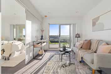 D6/60 Masons Road, Oteha