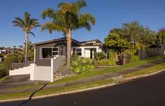 5 Veda Place, Pyes Pa