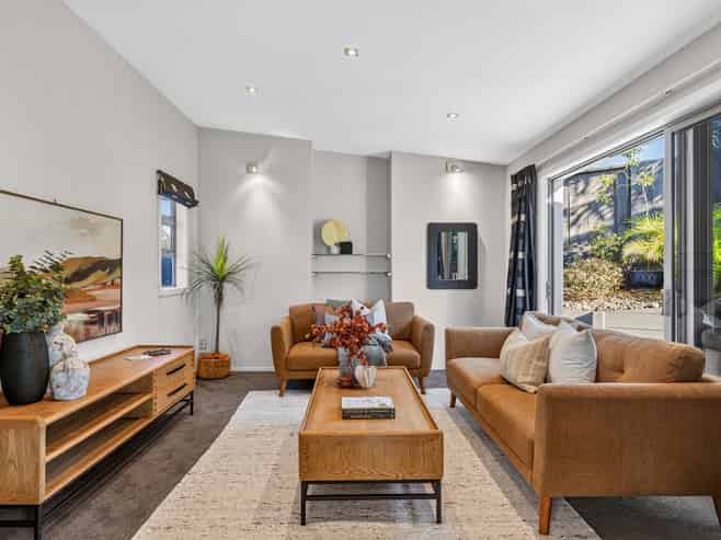 5 Veda Place, Pyes Pa