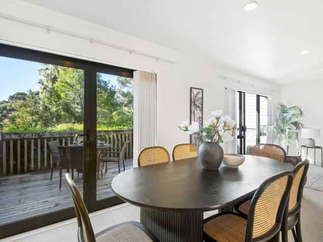 2/100A Verran Road, Birkdale
