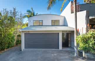 2/100A Verran Road, Birkdale