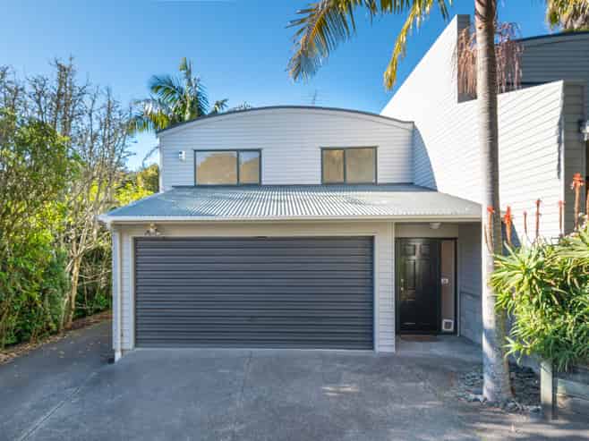 2/100A Verran Road, Birkdale