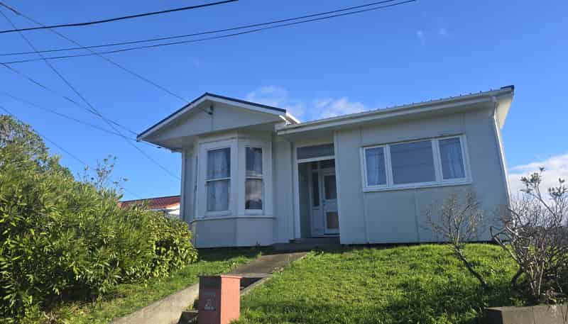 2 Tarawera Road, Johnsonville