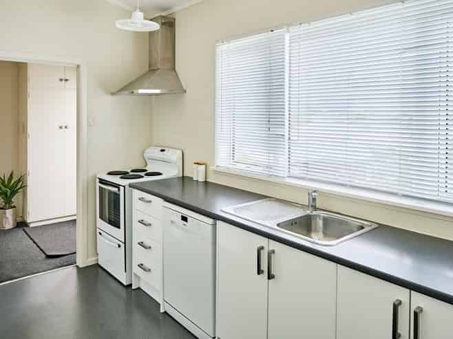 2 Tarawera Road, Johnsonville