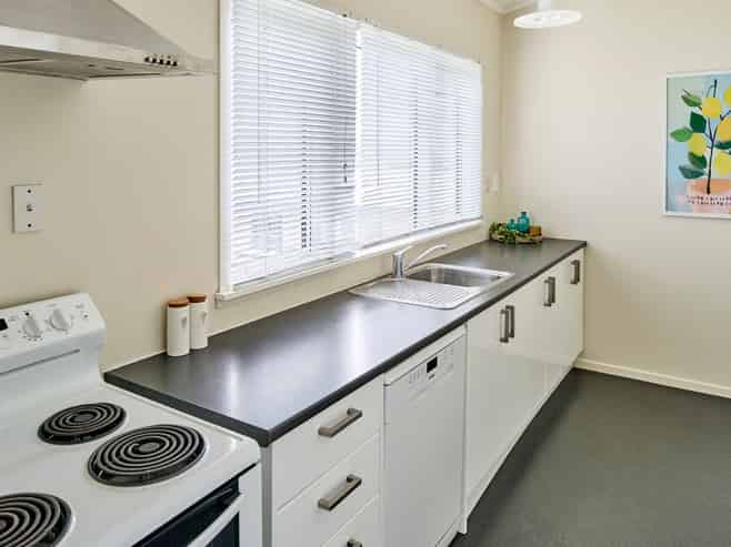 2 Tarawera Road, Johnsonville