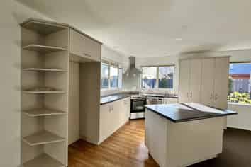 50A Beach Road, Hampstead