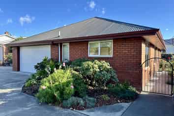 50A Beach Road, Hampstead