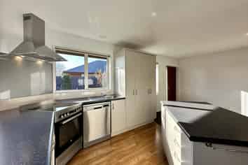 50A Beach Road, Hampstead