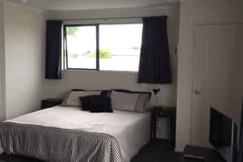 8/23 Jones Crescent, Melville