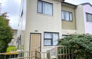 20 Triumph Road, Flat Bush