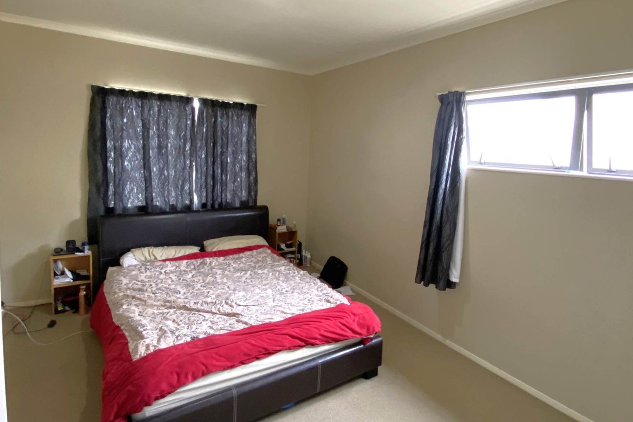 4 Bedrooms & 2.5 Bathrooms In Handy Location - Mehr