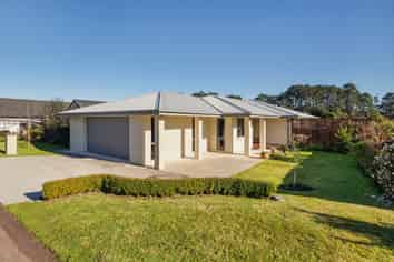 6 Lees Cove, Karaka
