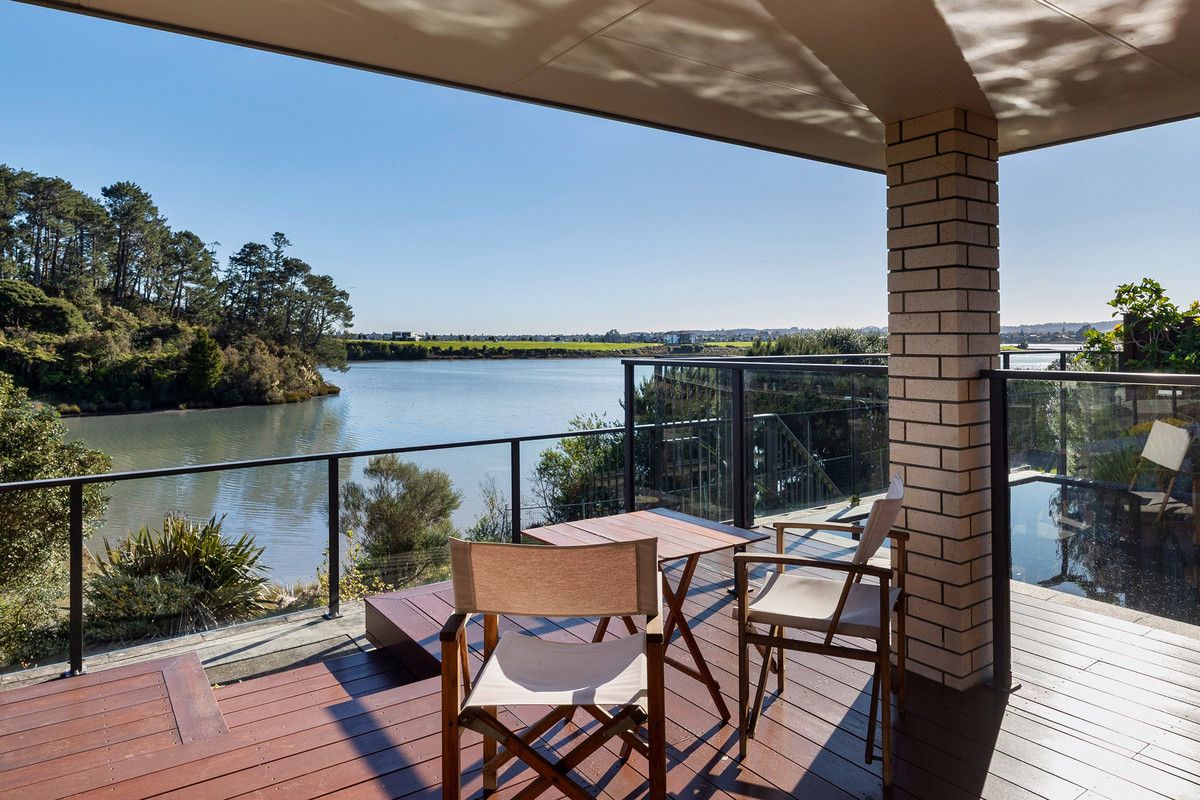 Your Private Waterfront Retreat Awaits! - Bild 2
