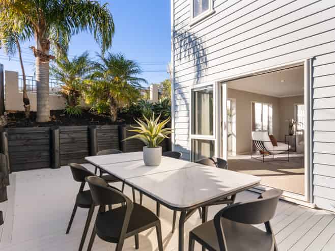 57 Rogan Street, Hillsborough