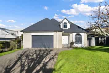 37 Munro Place, Flagstaff