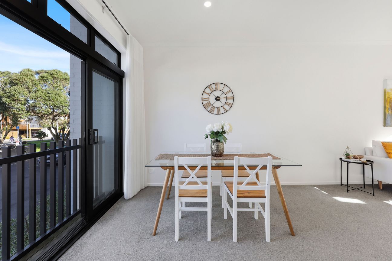 Where Modern Living Meets Waterfront Lifestyle - Aanzicht 6