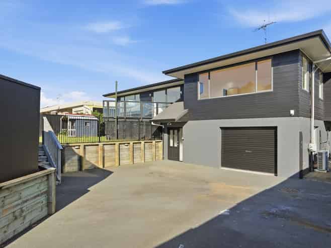 56 Matua Road, Matua