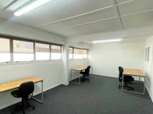 Central downtown Mount office