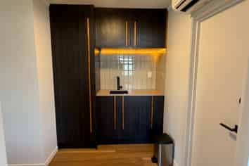 Premium Office Space for Lease-locktower Building