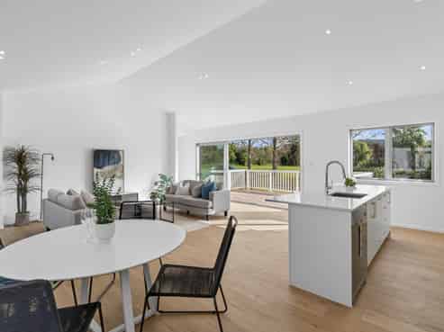 1 Grey Heron Close, Mangawhai