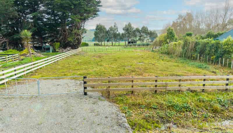 11 Adele Street, Woodville