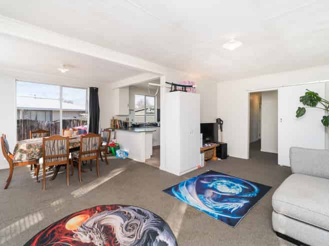 39 Robinson Crescent, Westbrook