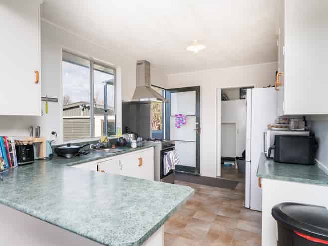 39 Robinson Crescent, Westbrook