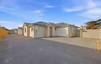 1/166 Harewood Road, Papanui
