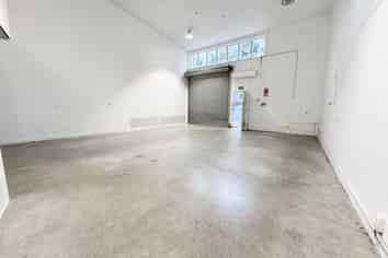 POLISHED CONVERTED WAREHOUSE
