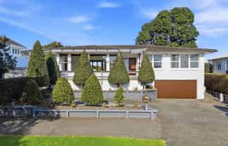 143 Riddell Road, Glendowie
