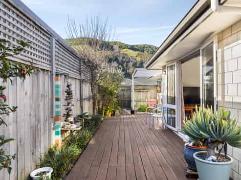 4 Persico Way, The Wood