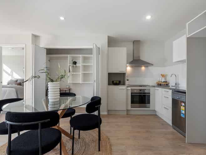 205/19 Bute Road, Browns Bay