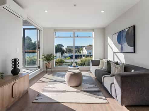205/19 Bute Road, Browns Bay
