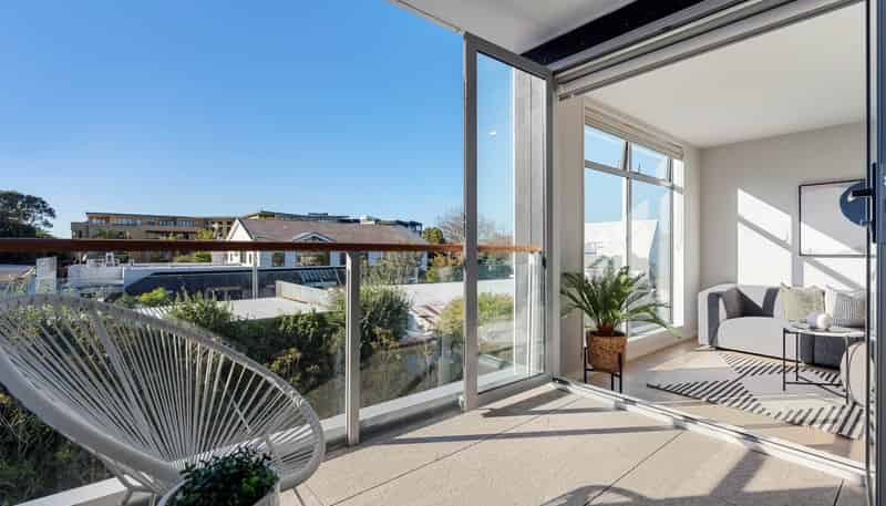 205/19 Bute Road, Browns Bay