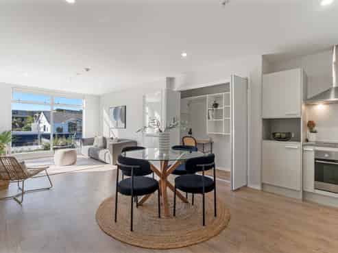 205/19 Bute Road, Browns Bay