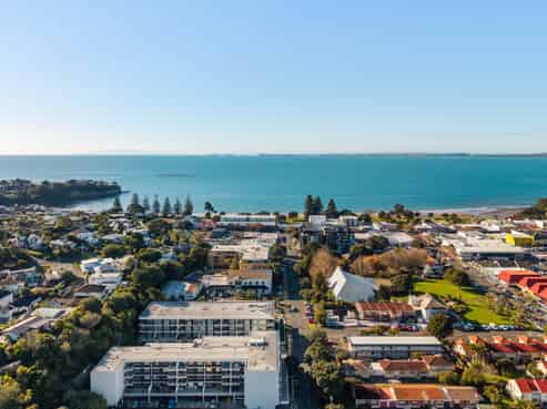 205/19 Bute Road, Browns Bay