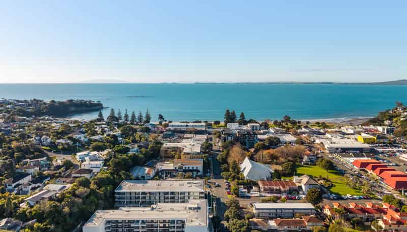 205/19 Bute Road, Browns Bay