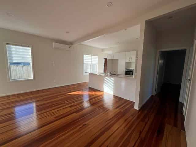 Auckland - Address withheld